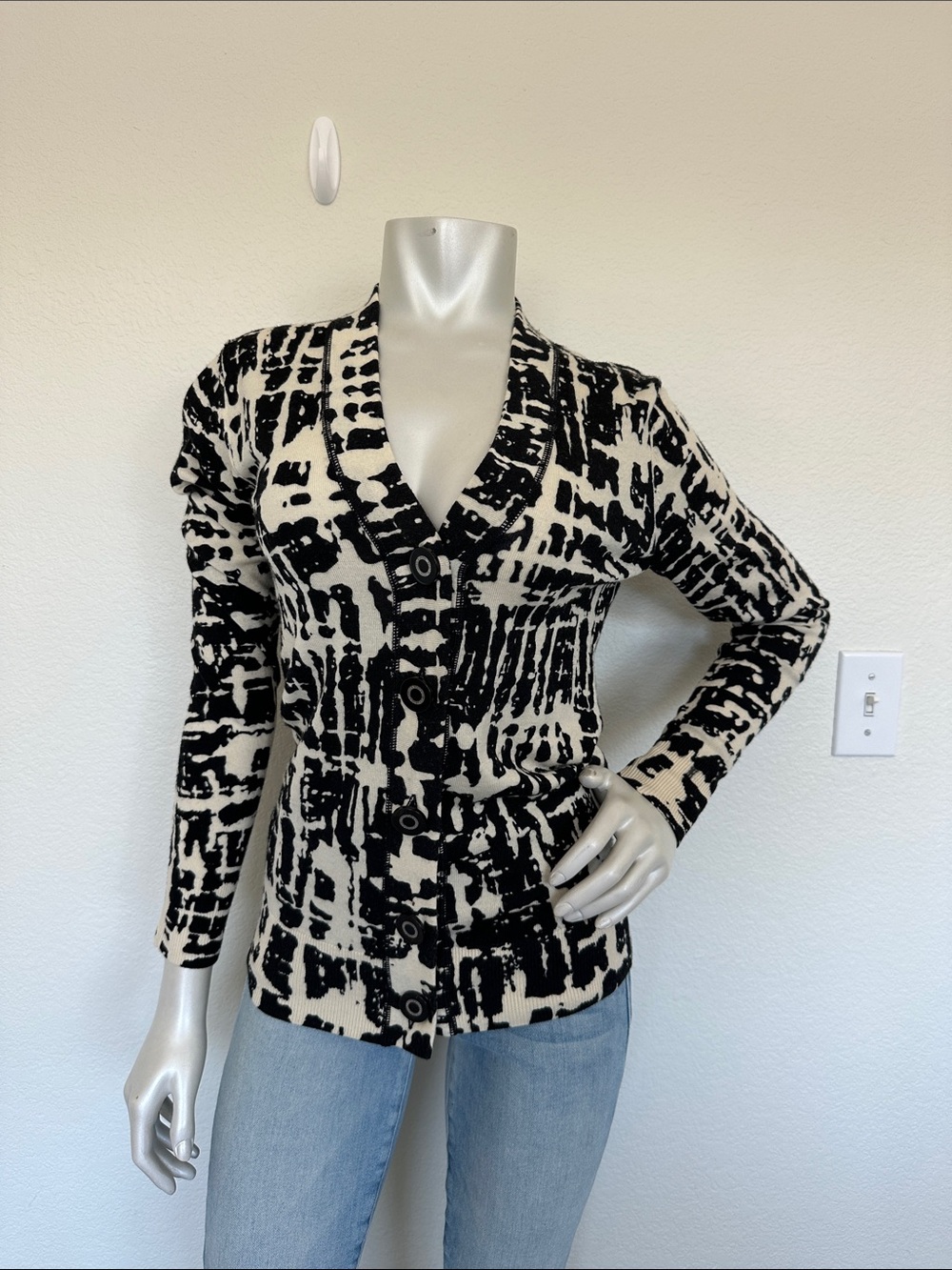 Tory Burch Simone Patterned Abstract Cardigan - Picture 2 of 9